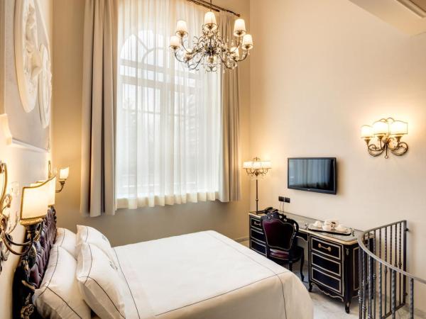 Grand Hotel di Parma : photo 7 de la chambre chambre double classique