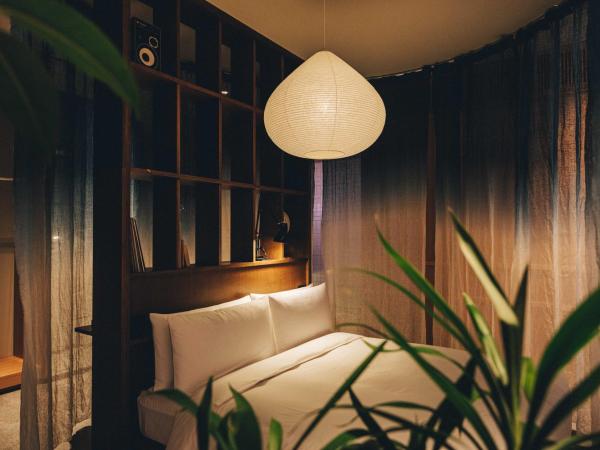 Hotel K5 : photo 7 de la chambre suite junior avec baignoire