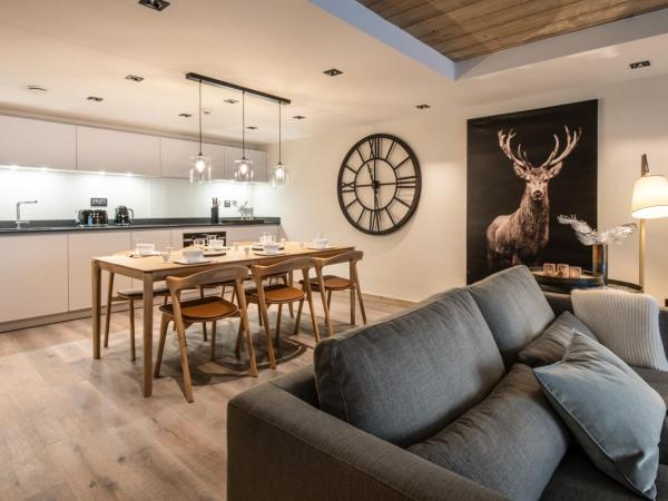 Manali Lodge by Alpine Resorts : photo 3 de la chambre appartement avec vue sur la montagne