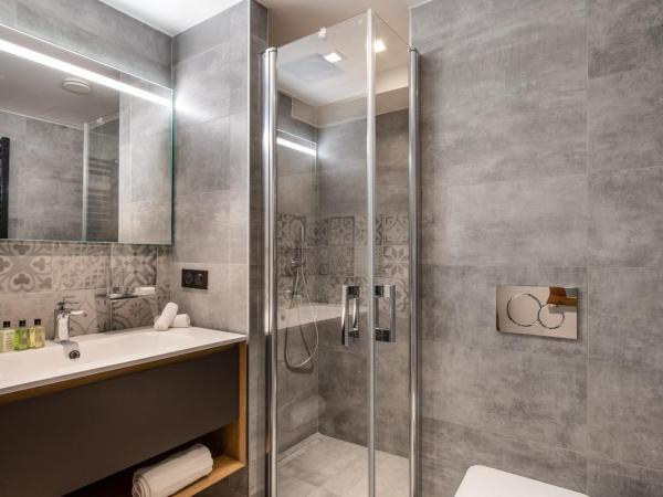 Manali Lodge by Alpine Resorts : photo 7 de la chambre appartement avec terrasse