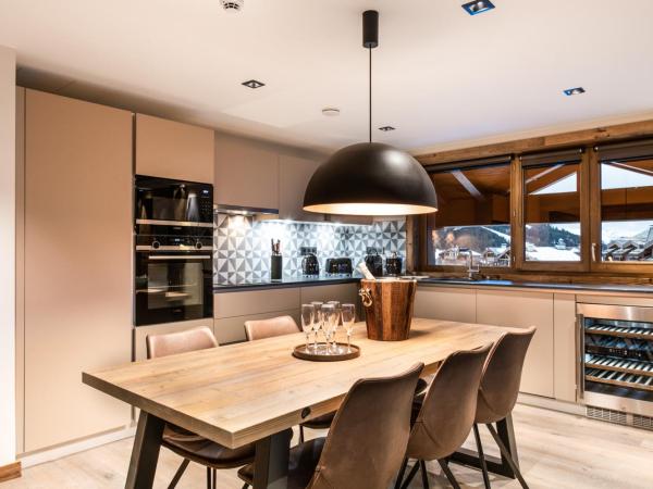 Manali Lodge by Alpine Resorts : photo 3 de la chambre appartement avec terrasse