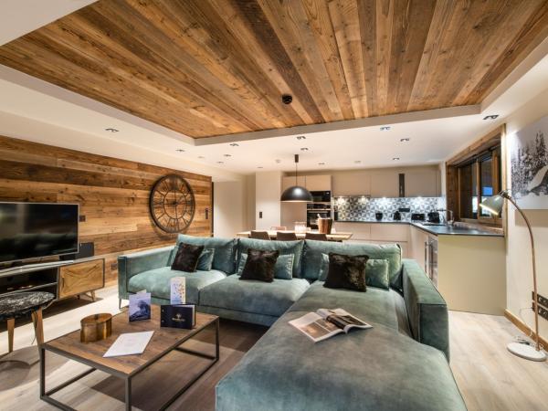 Manali Lodge by Alpine Resorts : photo 1 de la chambre appartement avec terrasse