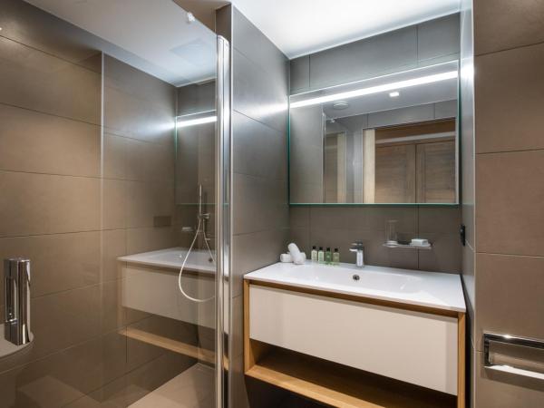 Manali Lodge by Alpine Resorts : photo 6 de la chambre appartement avec balcon