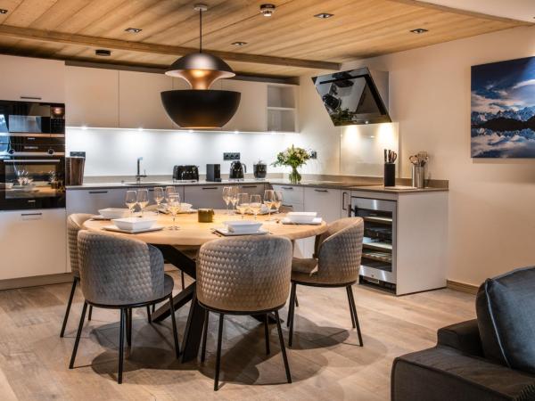 Manali Lodge by Alpine Resorts : photo 2 de la chambre appartement avec balcon