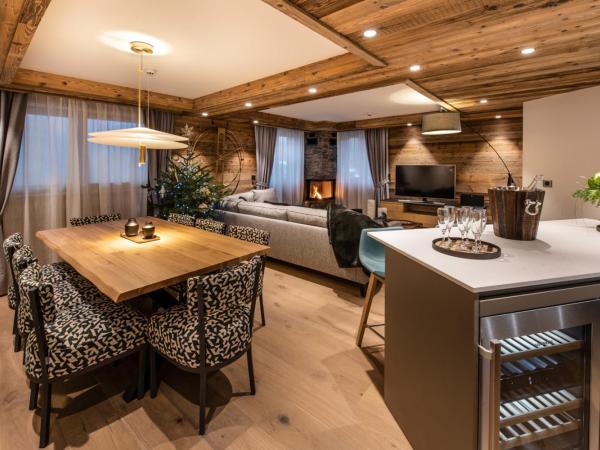 Manali Lodge by Alpine Resorts : photo 2 de la chambre appartement avec vue sur la montagne