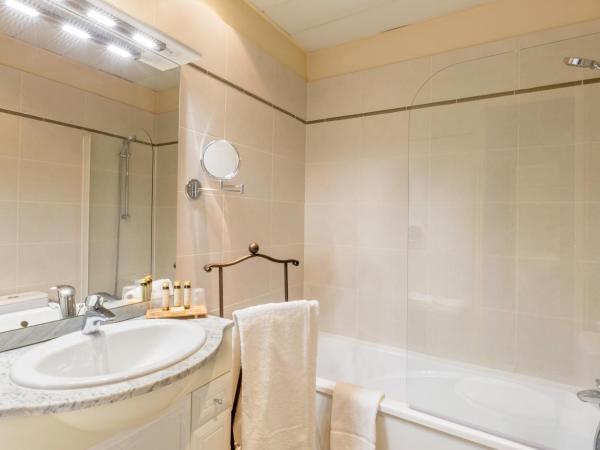 Hôtel Le Maxime - Best Western Signature Collection : photo 5 de la chambre chambre lit king-size privilège - vue sur ville - non-fumeurs