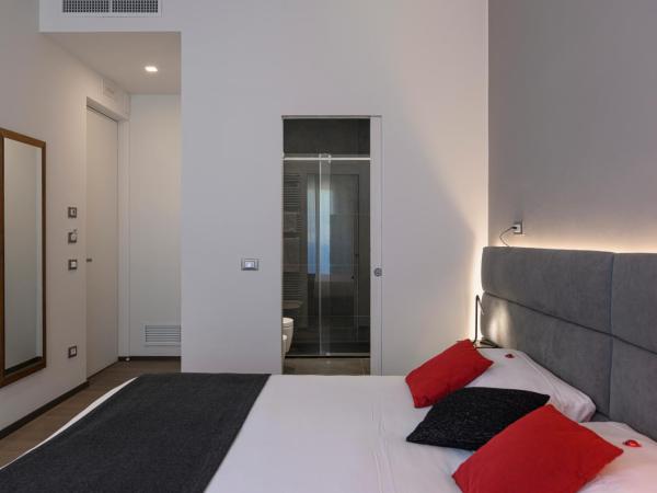 B&B The Attico : photo 4 de la chambre chambre double ou lits jumeaux avec balcon