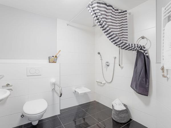 VISIONAPARTMENTS Neustadtstrasse - contactless check-in : photo 4 de la chambre chambre deluxe