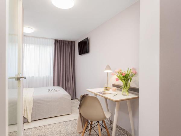 VISIONAPARTMENTS Neustadtstrasse - contactless check-in : photo 4 de la chambre chambre simple