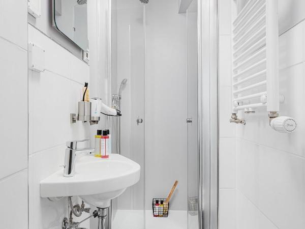 VISIONAPARTMENTS Neustadtstrasse - contactless check-in : photo 7 de la chambre studio