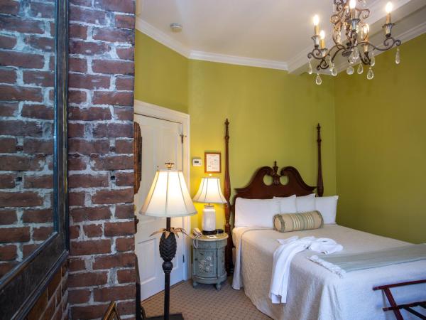Eliza Thompson House, Historic Inns of Savannah Collection : photo 6 de la chambre chambre lee lit queen-size - maison principale
