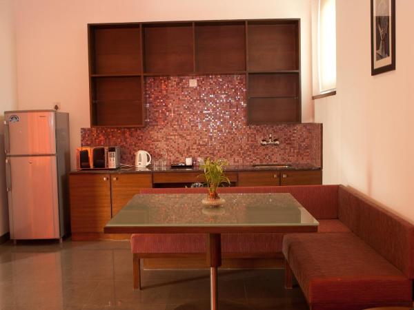 Hotel Parc Estique : photo 8 de la chambre milano 1.5 bhk apartment with 2-way airport transfer