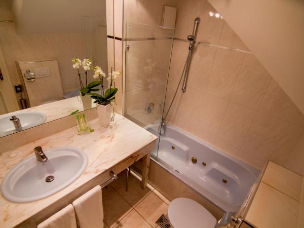 Zur Weinsteige : photo 4 de la chambre chambre double confort dépendance