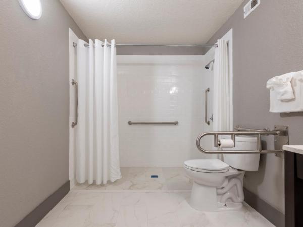 Hotel Monreale Express International Drive Orlando : photo 6 de la chambre chambre lit king-size - accessible aux personnes à mobilité réduite