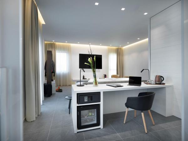 Boutique Hotel Touring : photo 7 de la chambre suite junior