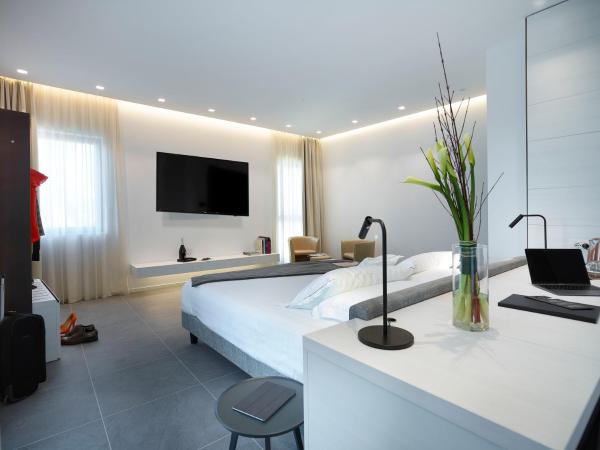 Boutique Hotel Touring : photo 8 de la chambre suite junior