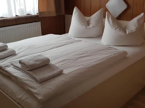 Central-Hotel Tegel : photo 7 de la chambre chambre double Économique