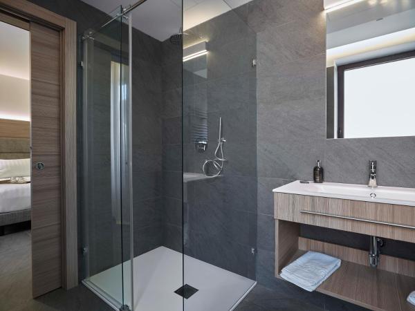 Boutique Hotel Touring : photo 10 de la chambre chambre double ou lits jumeaux