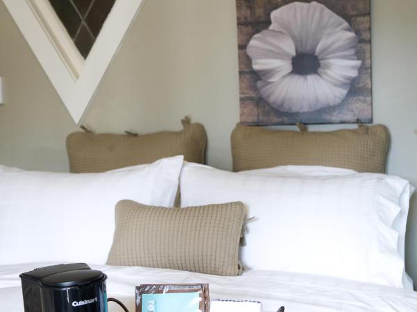 The Ivy on Parker Guest House : photo 2 de la chambre chambre lit queen-size - vue sur jardin