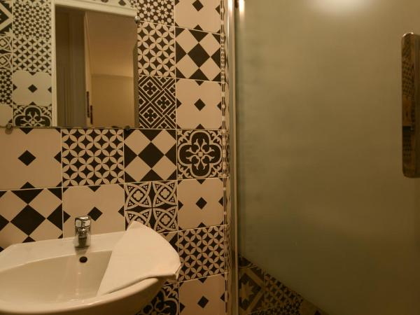 HOTEL DU MONT LOUIS : photo 4 de la chambre chambre lits jumeaux