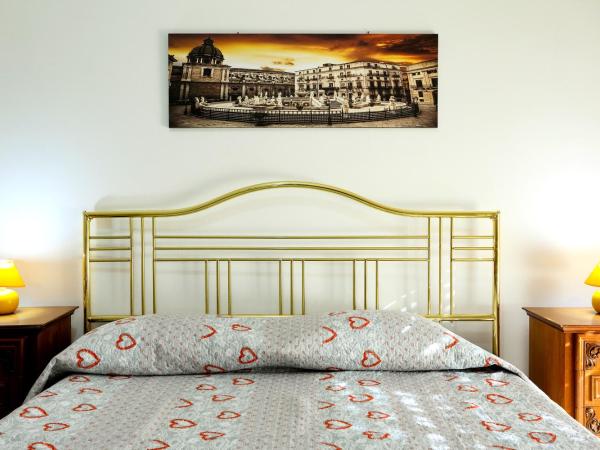 A Casa di Fra' : photo 2 de la chambre chambre double avec salle de bains privative extérieure