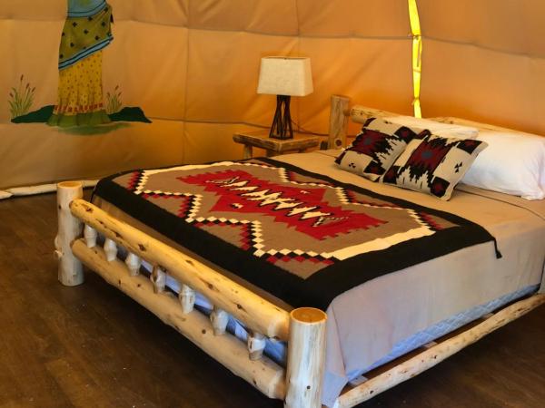 Orr Family Farm & RR, LLC : photo 9 de la chambre tipi