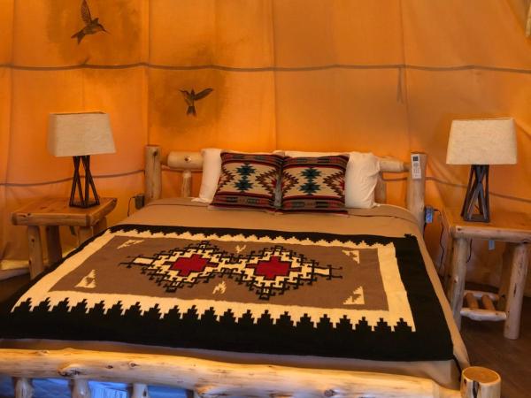 Orr Family Farm & RR, LLC : photo 5 de la chambre tipi