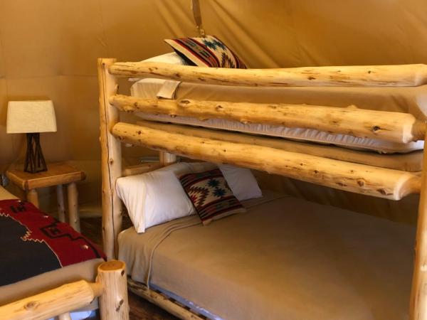 Orr Family Farm & RR, LLC : photo 2 de la chambre tipi