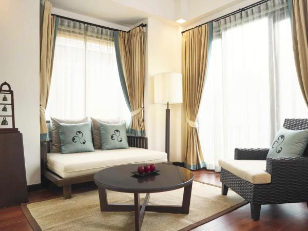 Mövenpick Asara Resort & Spa Hua Hin : photo 8 de la chambre suite junior avec lit king-size - vue sur piscine
