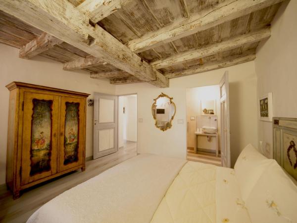 La casa di Chloé : photo 1 de la chambre chambre double avec salle de bains privative