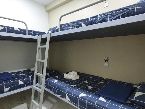 Thian Siong Inn : photo 1 de la chambre chambre quadruple Économique avec salle de bains commune