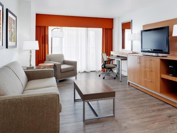 Holiday Inn San Antonio-Riverwalk, an IHG Hotel : photo 4 de la chambre suite 1 chambre avec balcon