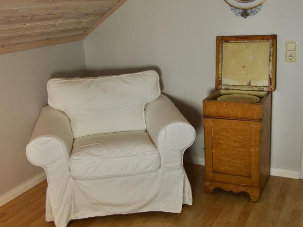 Hidingsta gård B&B : photo 8 de la chambre chambre double avec toilettes communes