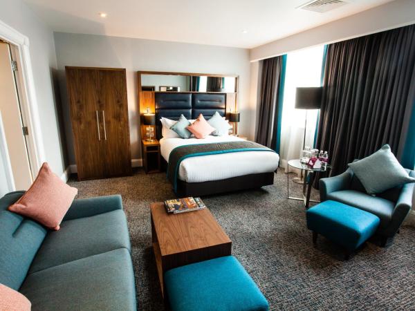 Crowne Plaza Leeds, an IHG Hotel : photo 5 de la chambre suite junior lit queen-size avec accès au salon