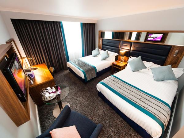 Crowne Plaza Leeds, an IHG Hotel : photo 4 de la chambre chambre standard avec 2 lits queen-size