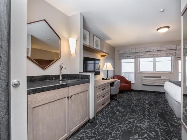 The Mediterranean Inn : photo 2 de la chambre chambre attribuée à l'arrivée