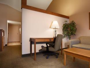 Best Western Plus Saddleback Inn and Conference Center : photo 8 de la chambre room #52206040
