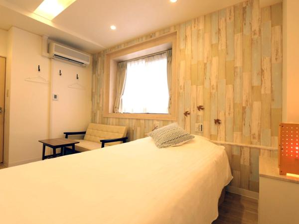 Hotel 3 O'Clock Tennoji : photo 5 de la chambre chambre simple avec salle de bains privative