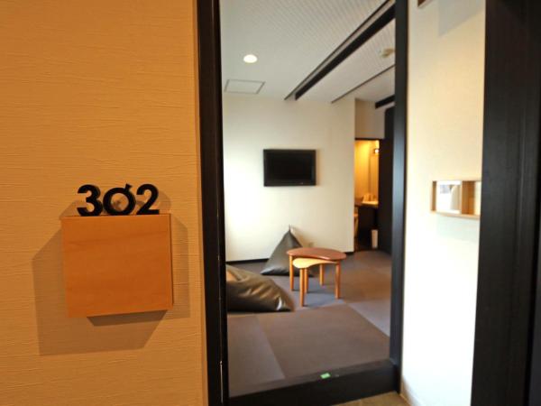 Hotel 3 O'Clock Tennoji : photo 7 de la chambre chambre lits jumeaux de style japonais avec salle de bains privative