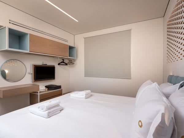 Onira Suite Dreams : photo 8 de la chambre villa harmony 2 chambres avec bain à remous - vue sur mer