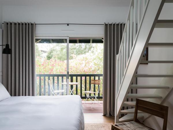Htel Les Hortensias du Lac : photo 1 de la chambre chambre double avec balcon