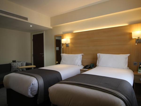 Holiday Inn London Kensington High St., an IHG Hotel : photo 3 de la chambre chambre lits jumeaux premium