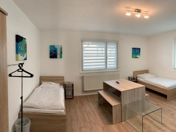 AB Möhringen Messe Zimmer : photo 5 de la chambre chambre triple avec salle de bains commune