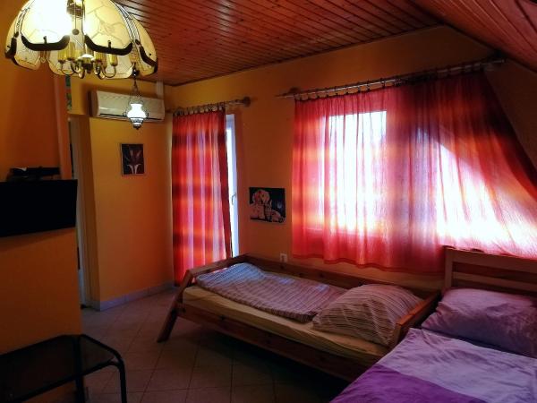 Széplak apartman : photo 5 de la chambre chambre triple - vue sur lac