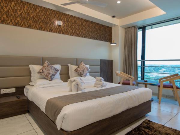 HOTEL SILVERA GRAND : photo 3 de la chambre suite