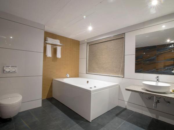 HOTEL SILVERA GRAND : photo 10 de la chambre suite