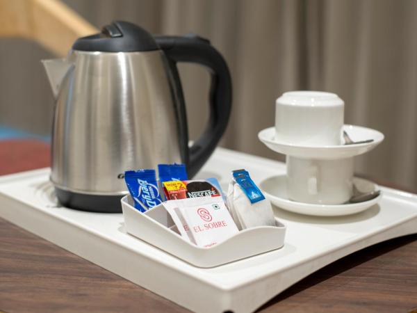HOTEL SILVERA GRAND : photo 4 de la chambre suite