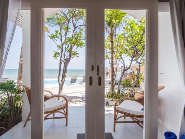 Baan KangMung Hua Hin On The Beach : photo 6 de la chambre gîte 1 chambre - côté plage