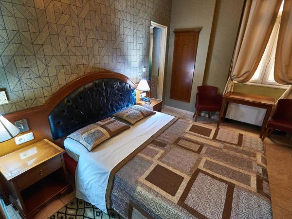 Exis Hotel : photo 9 de la chambre chambre triple