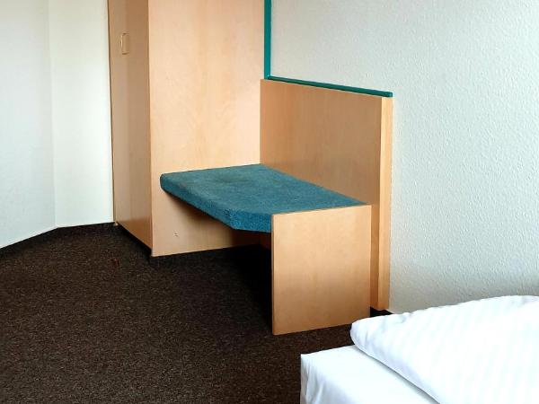 Hotel-Pension ODIN : photo 6 de la chambre chambre simple avec salle de bains commune